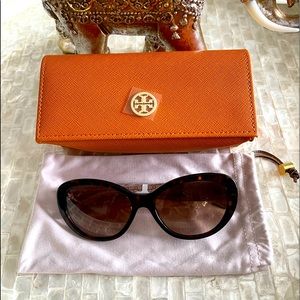 Tory Burch Sunglasses - Dark Tortoise/Brown Gradient Lens